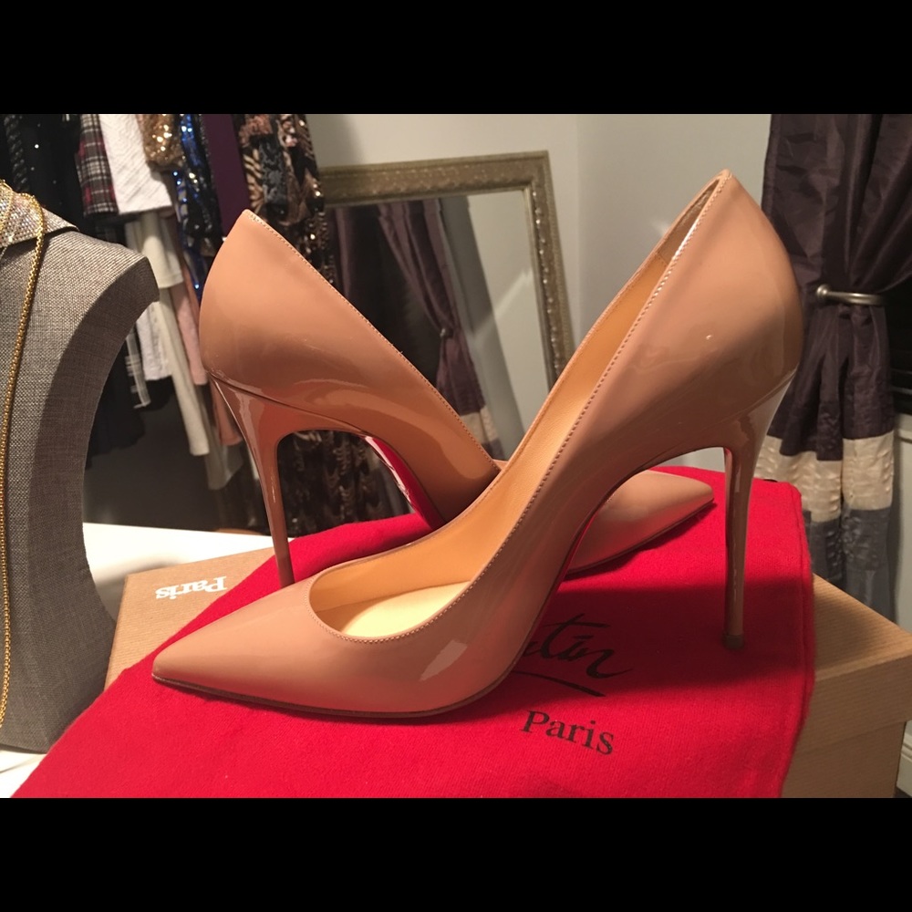 Christian Louboutin Nude Patent Heels - Size 8